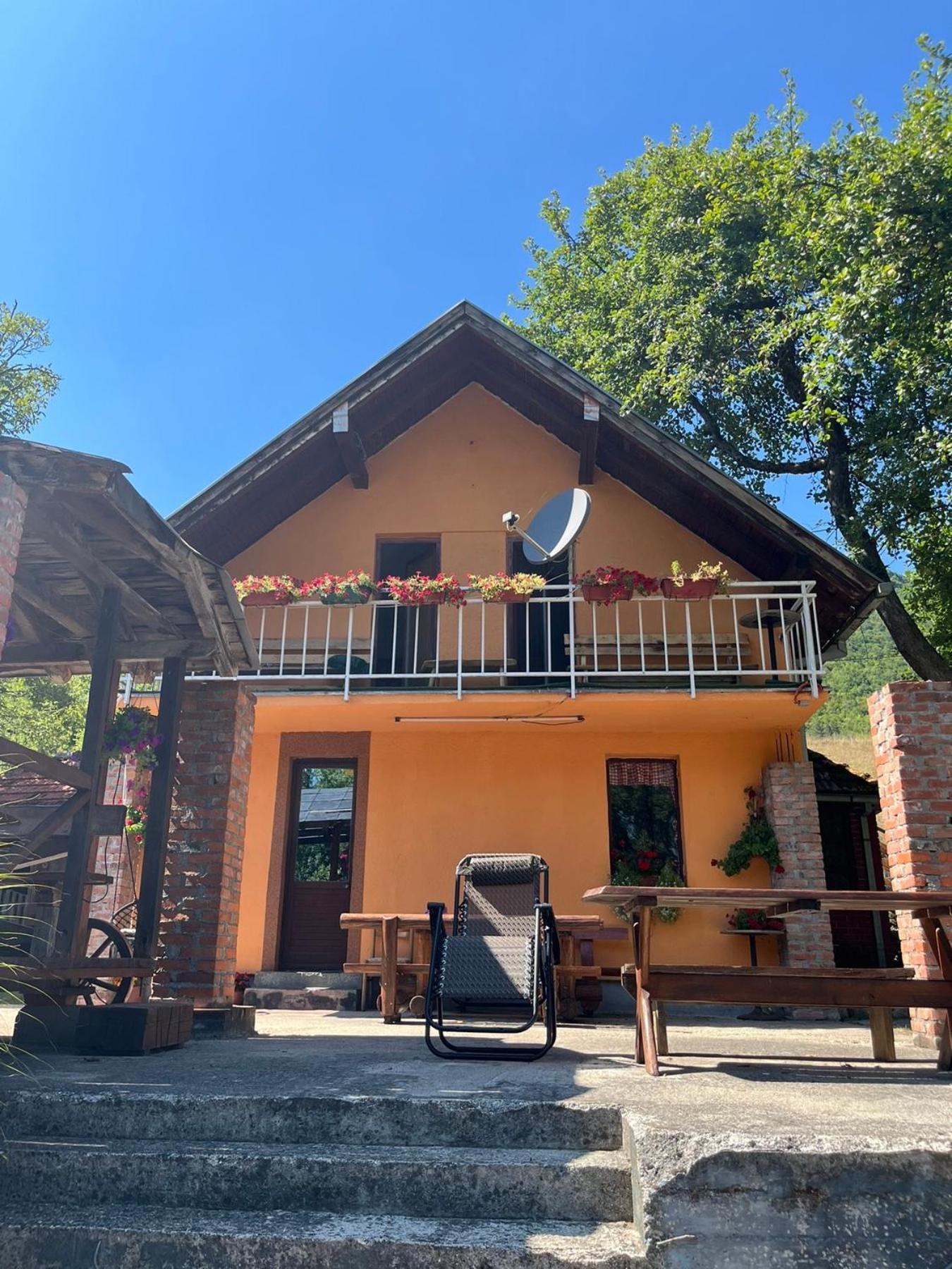 Bed And Breakfast Family Djukic Sipovo Εξωτερικό φωτογραφία