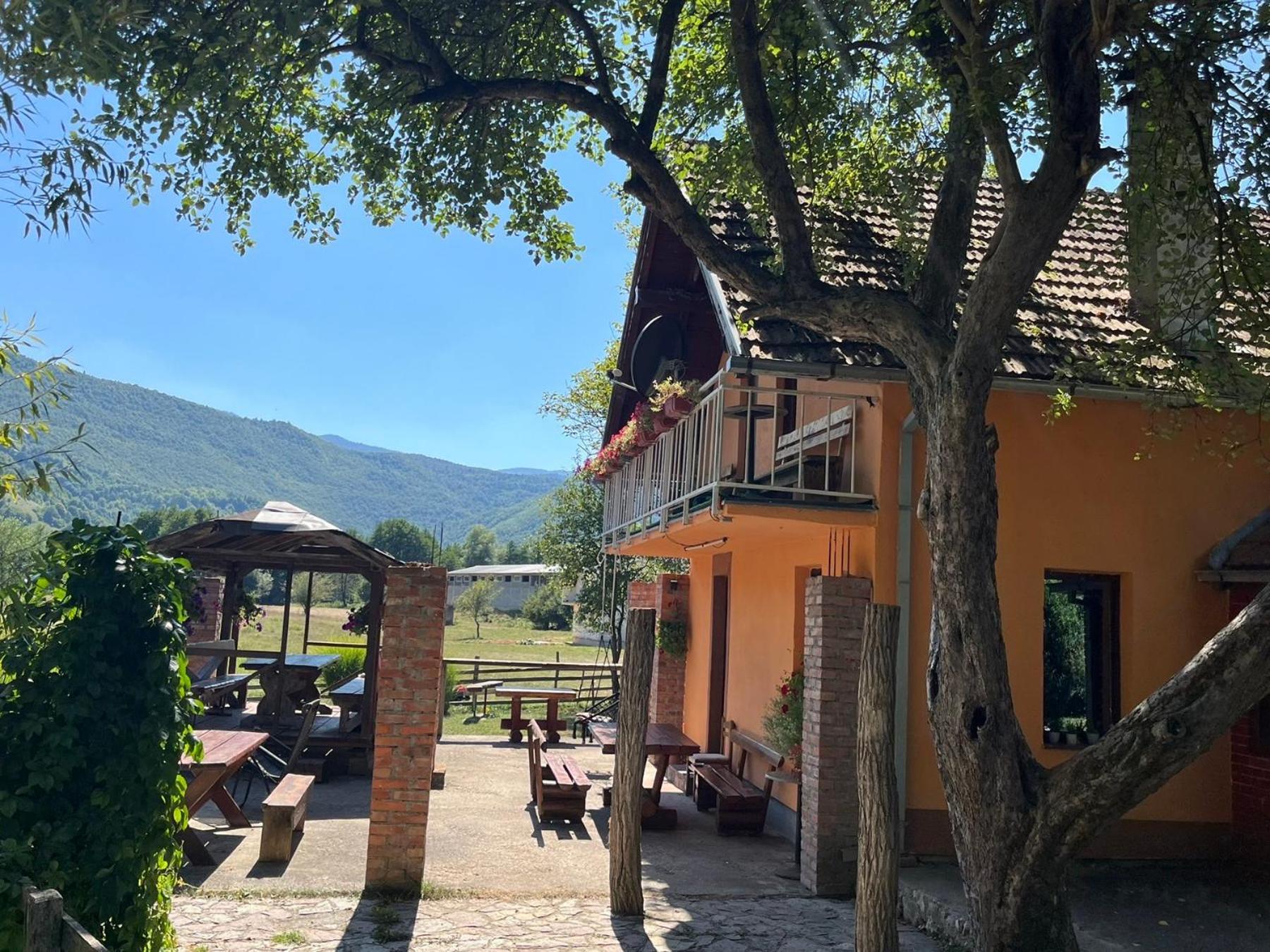 Bed And Breakfast Family Djukic Sipovo Εξωτερικό φωτογραφία